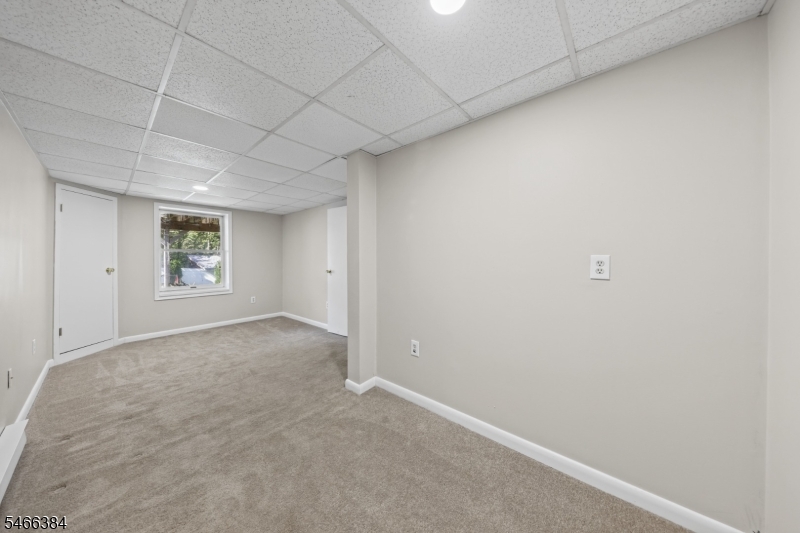 461 Rutherford Ave Property Photo 25