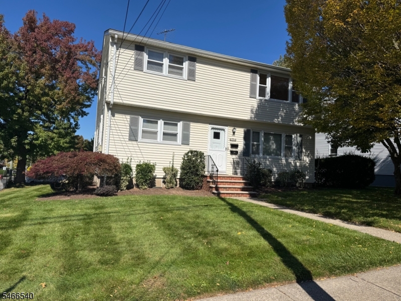 1 Underhill Ct Property Photo 1