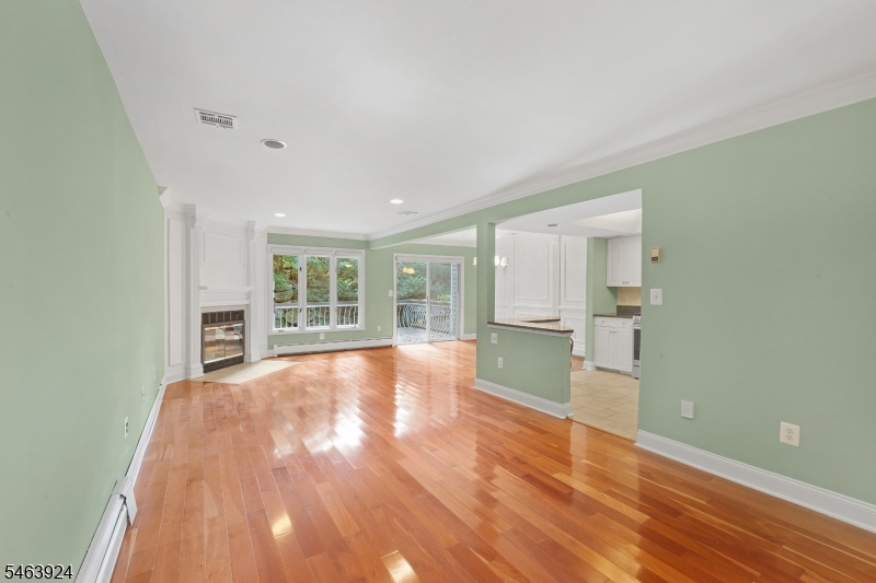 106 Stockton Ct Property Photo 4