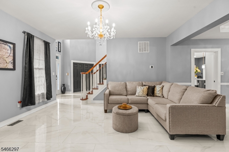10 Altori Ct Property Photo 11