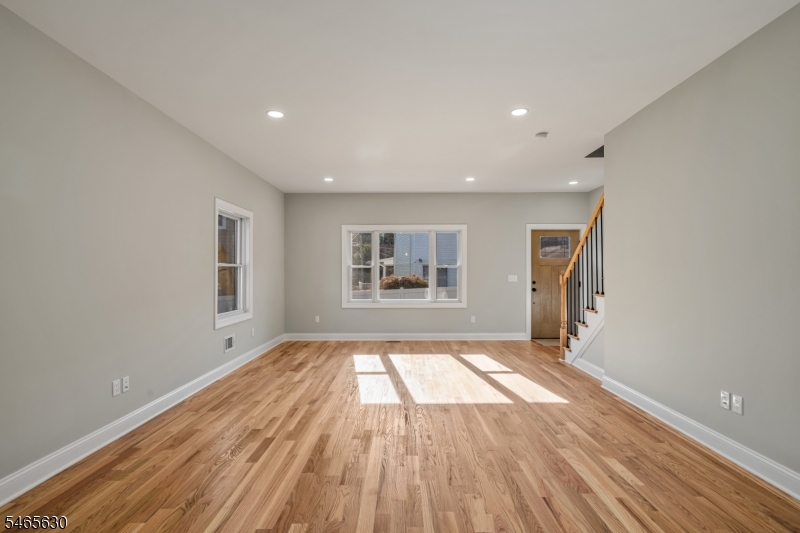 29 Bogert St Property Photo 10