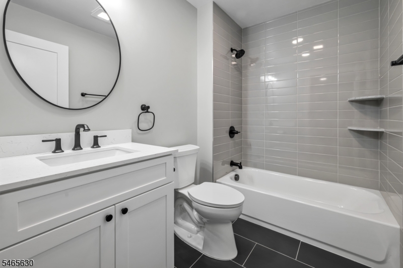 29 Bogert St Property Photo 28