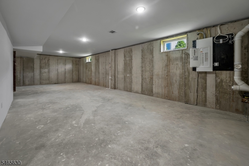 29 Bogert St Property Photo 32