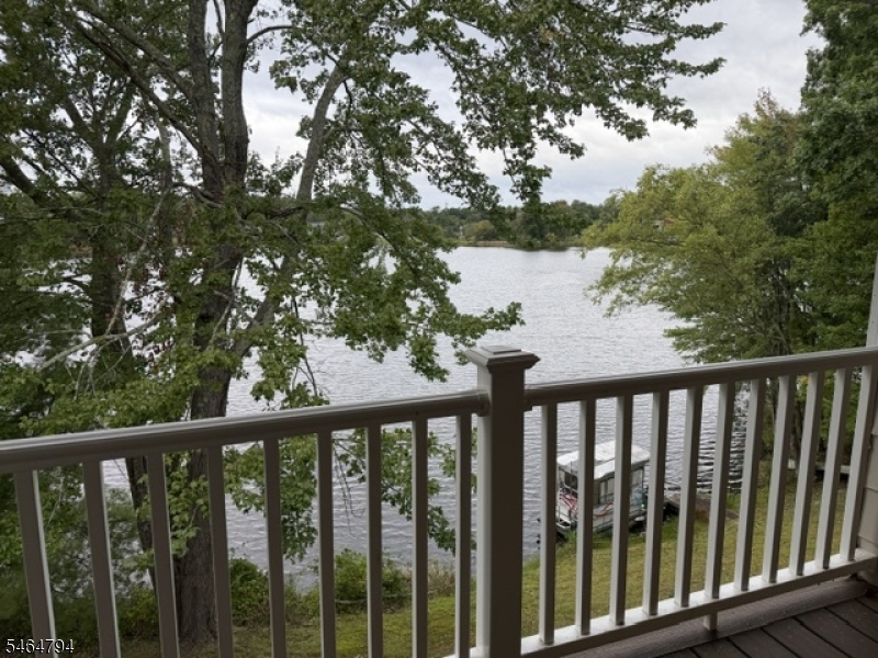 376 C Lake Shore South O302 C Property Photo 1