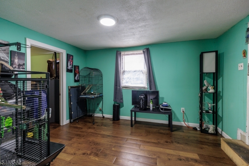 627 Van Buren Ave Property Photo 30