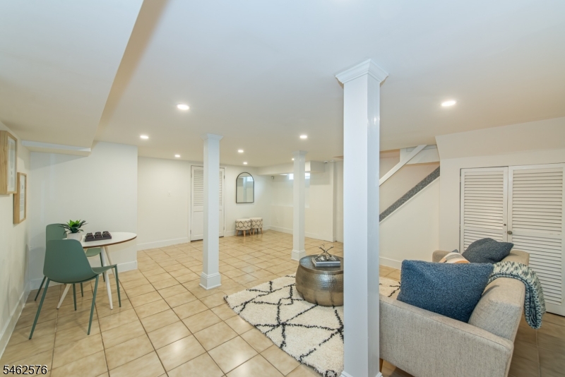 496 Ridgewood Ave Property Photo 42
