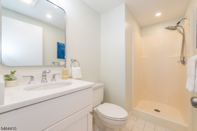 50 Pine St 311 Property Photo 16