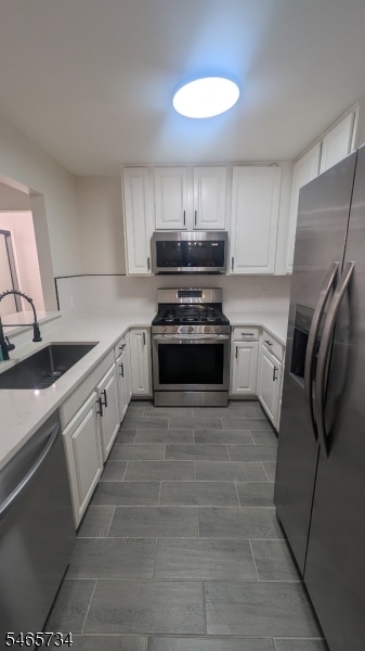 612 Deepdale Ct 7 Property Photo 10
