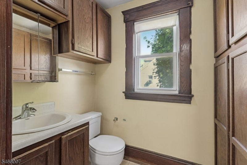 412 N Park Ave Property Photo 18