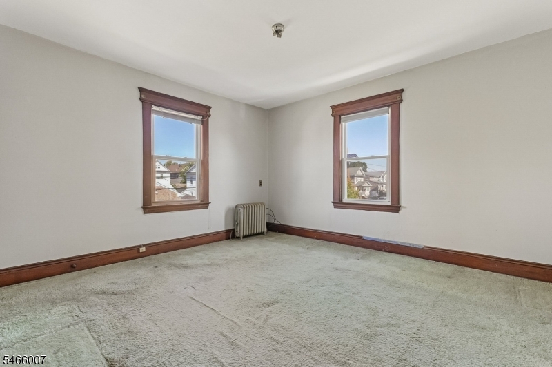 412 N Park Ave Property Photo 21