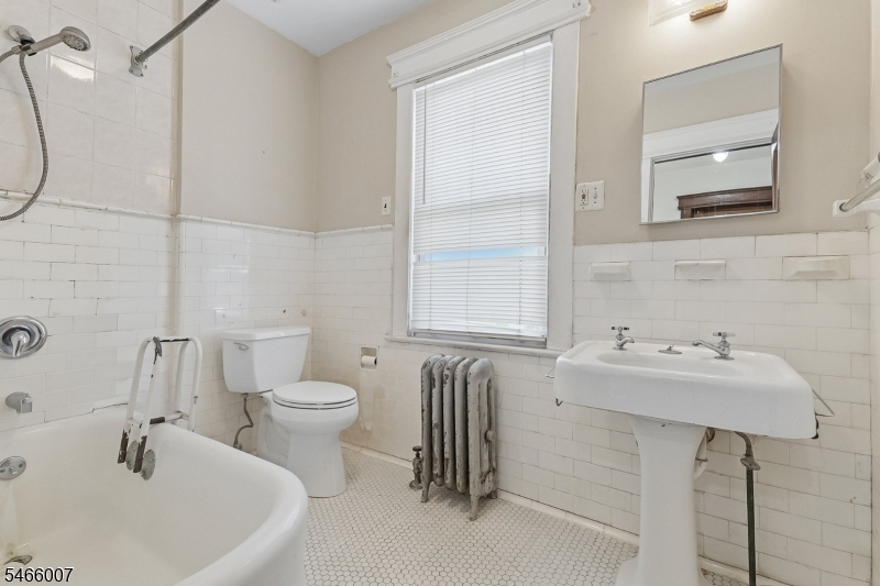 412 N Park Ave Property Photo 28