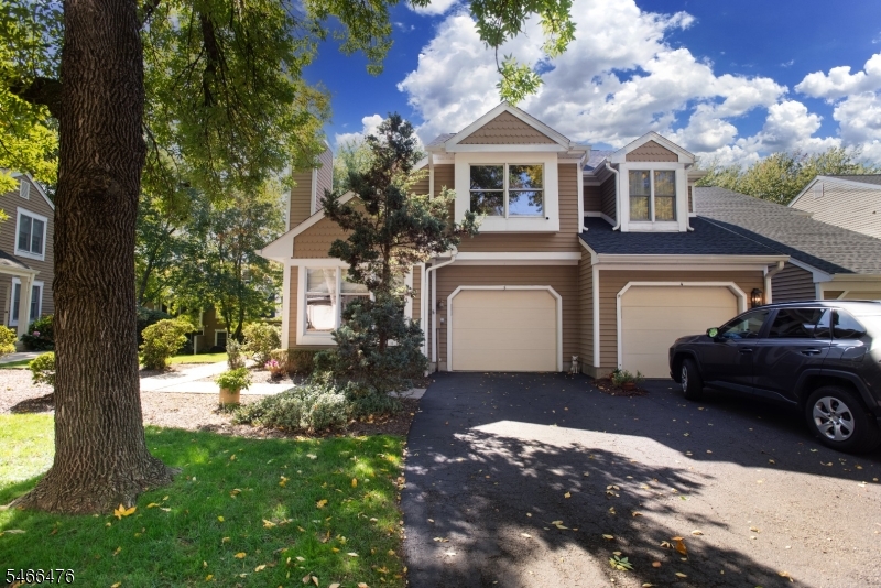 5 Eton Ct Property Photo 2