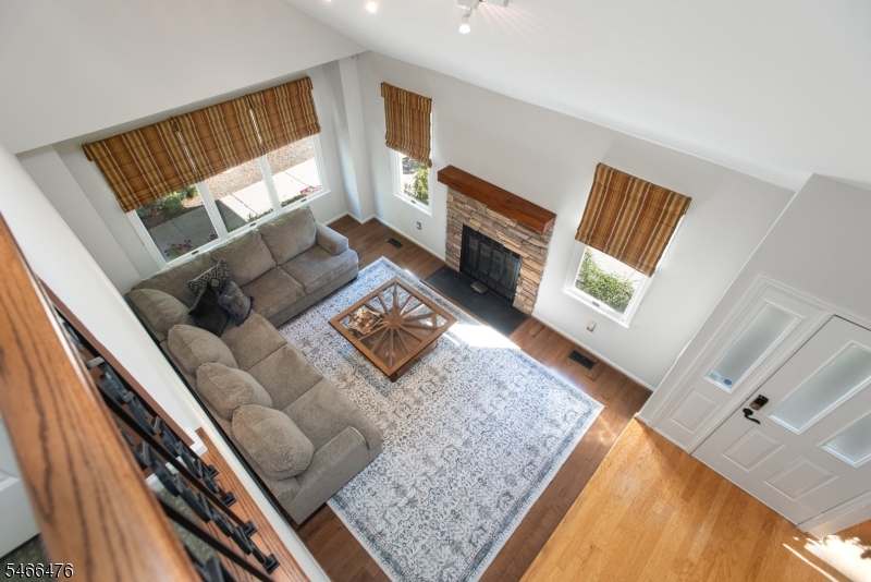 5 Eton Ct Property Photo 5