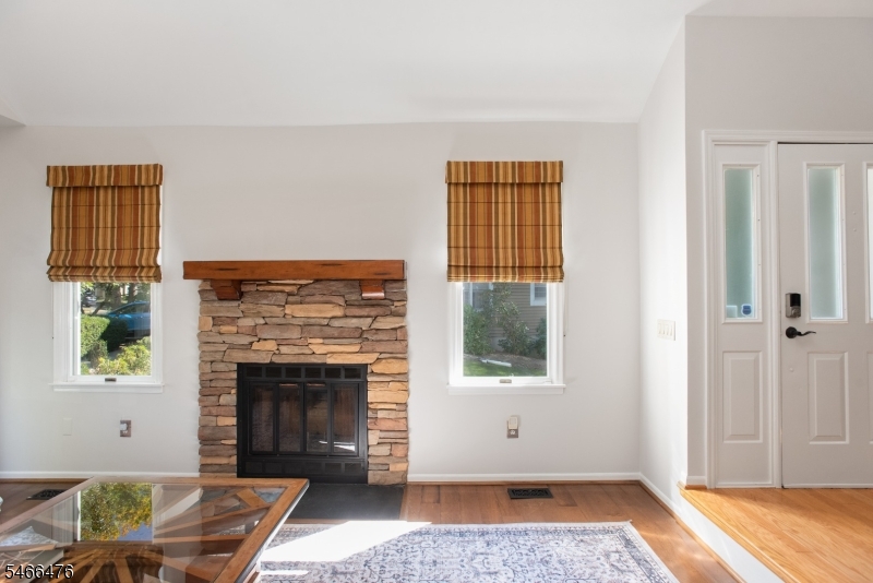 5 Eton Ct Property Photo 6