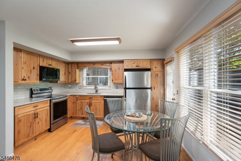 5 Eton Ct Property Photo 9