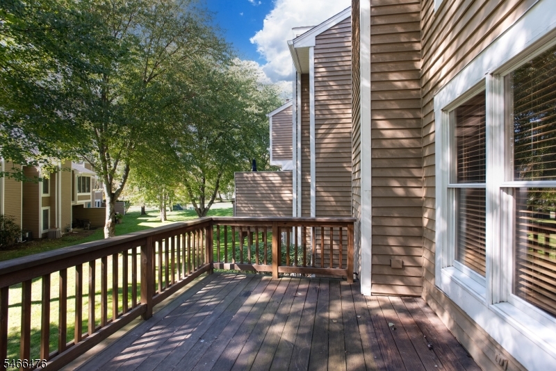 5 Eton Ct Property Photo 12