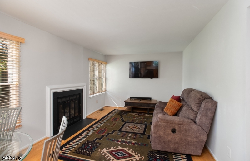 5 Eton Ct Property Photo 13
