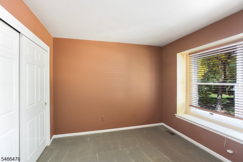 5 Eton Ct Property Photo 19