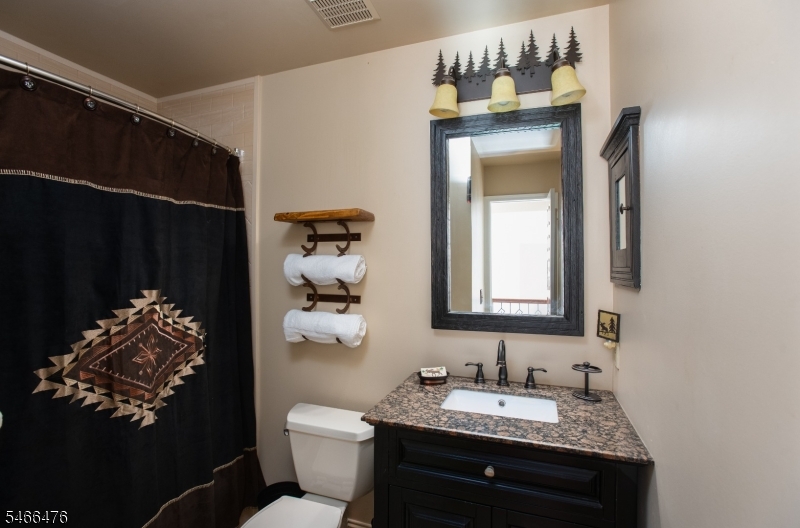 5 Eton Ct Property Photo 22