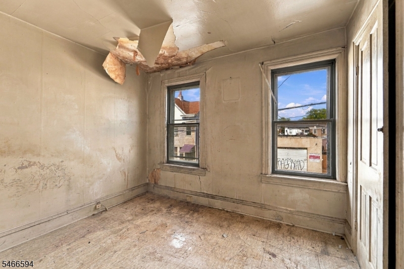 733 Adeline St Property Photo 13
