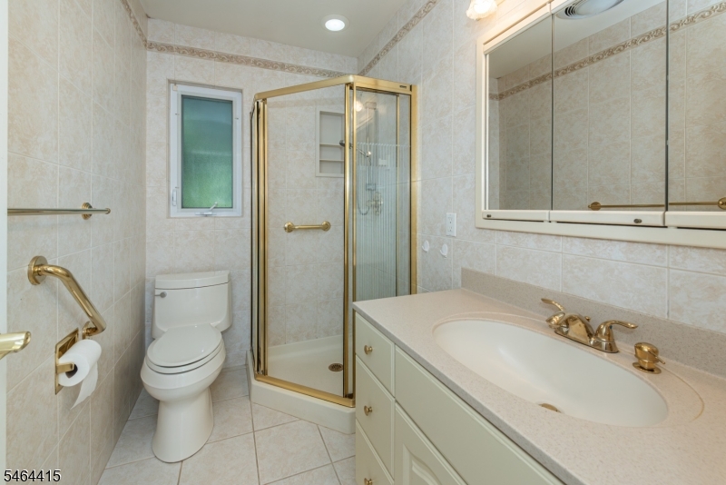 10 Fernwood Dr Property Photo 16