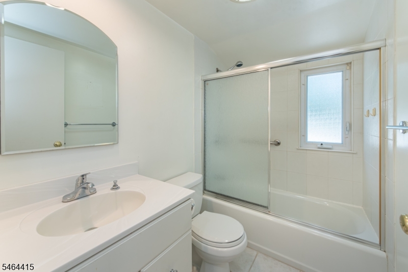 10 Fernwood Dr Property Photo 17