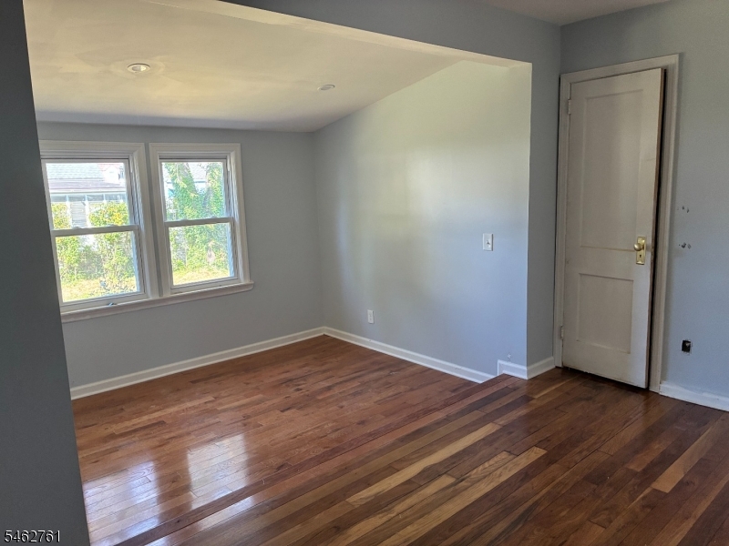 145 Beech St Property Photo 5