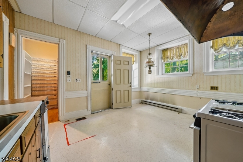 279 Scotland Rd Property Photo 10