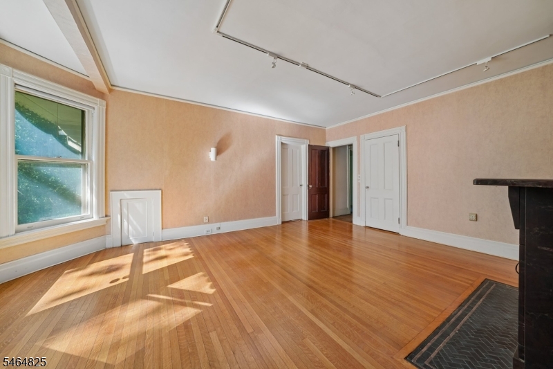 279 Scotland Rd Property Photo 17