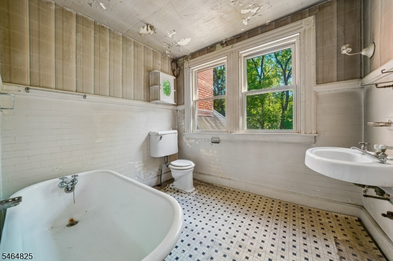 279 Scotland Rd Property Photo 25