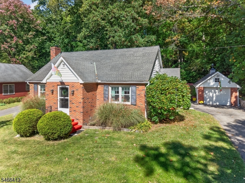 47 Highland Ave Property Photo 1