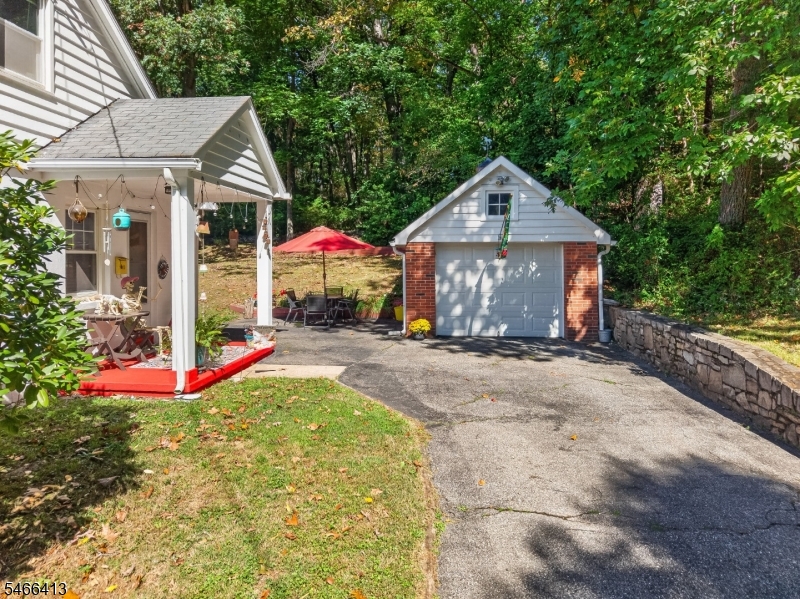 47 Highland Ave Property Photo 2