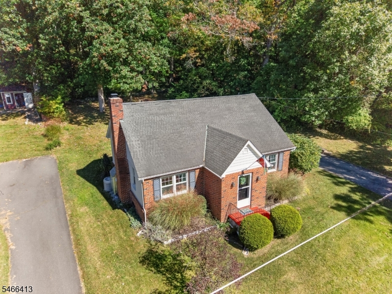 47 Highland Ave Property Photo 9