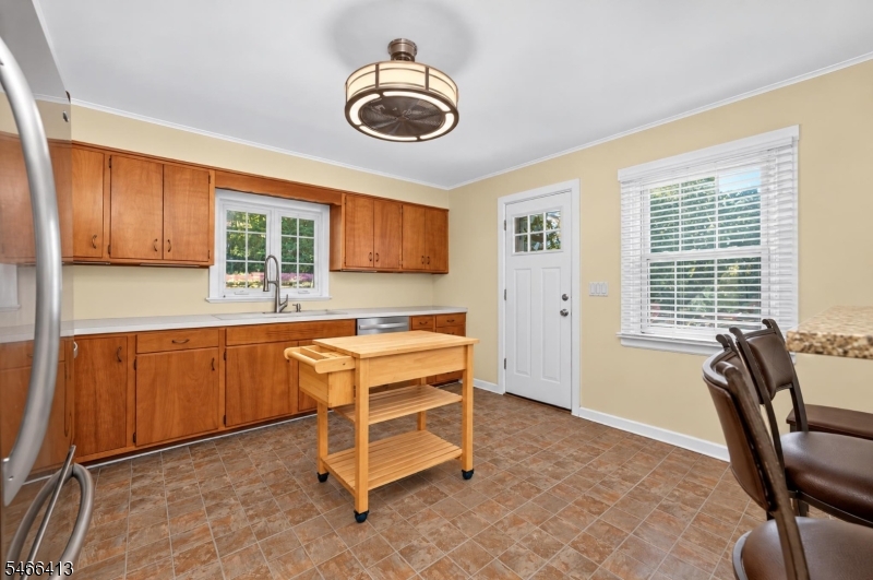 47 Highland Ave Property Photo 11
