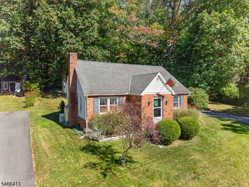 47 Highland Ave Property Photo 28