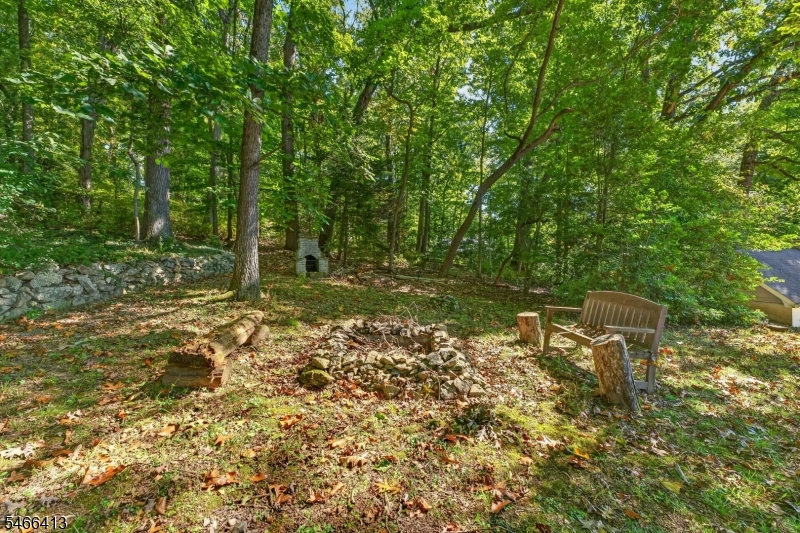 47 Highland Ave Property Photo 42