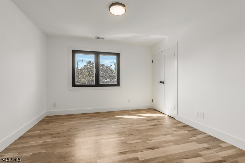 17 Berdan Ave Property Photo 21