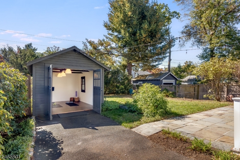 15 Euclid Pl Property Photo 35