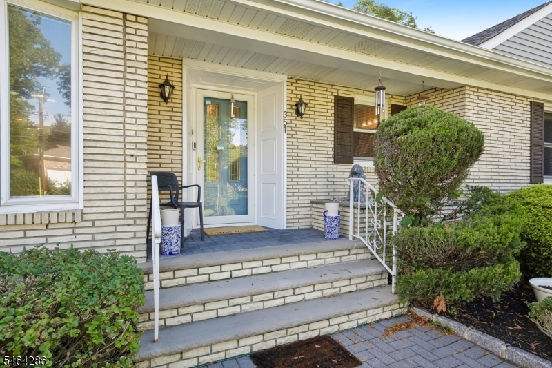 351 Old Tote Rd Property Photo 4