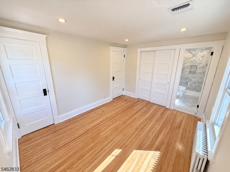 164 E High St Property Photo 9