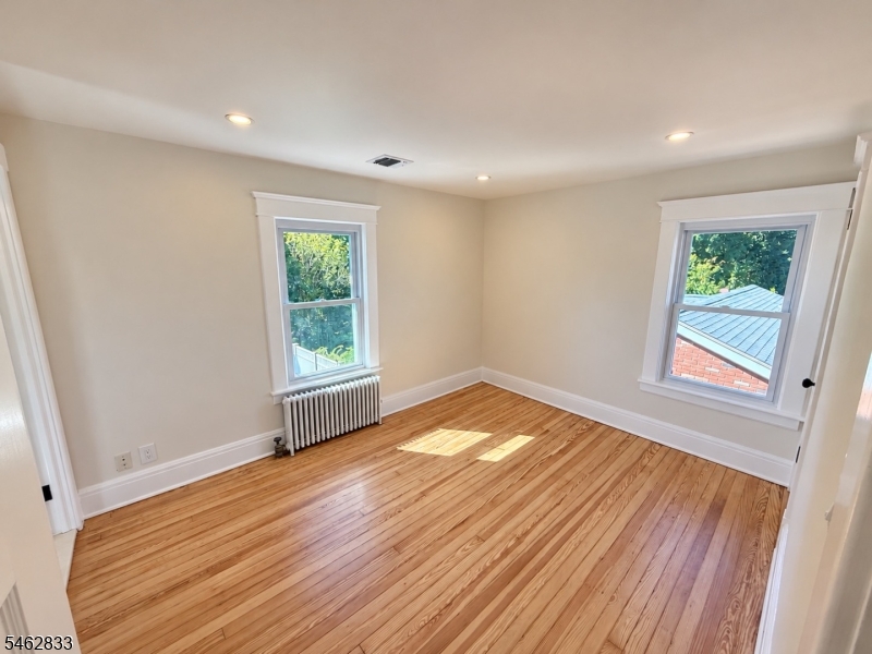 164 E High St Property Photo 11