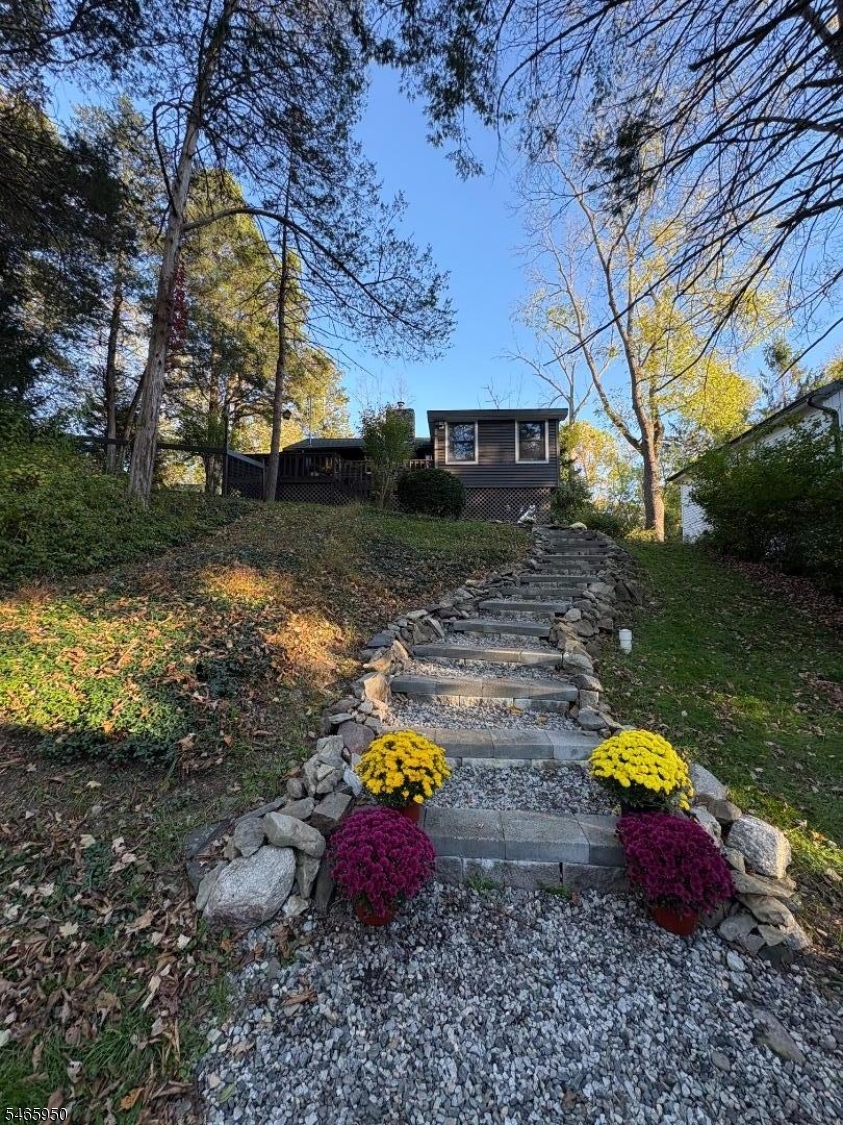 928 Cedar Dr Property Photo 1