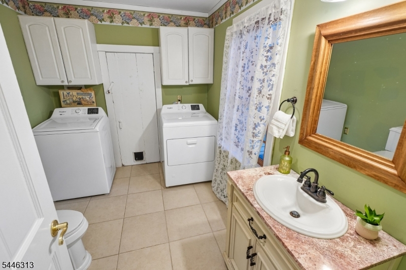 112 Flocktown Rd Property Photo 39
