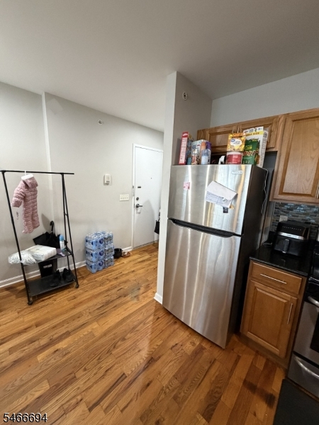 111 Anderson Ave 8 Property Photo 4