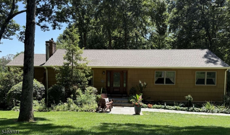 14 Woodland Rd Property Photo 1