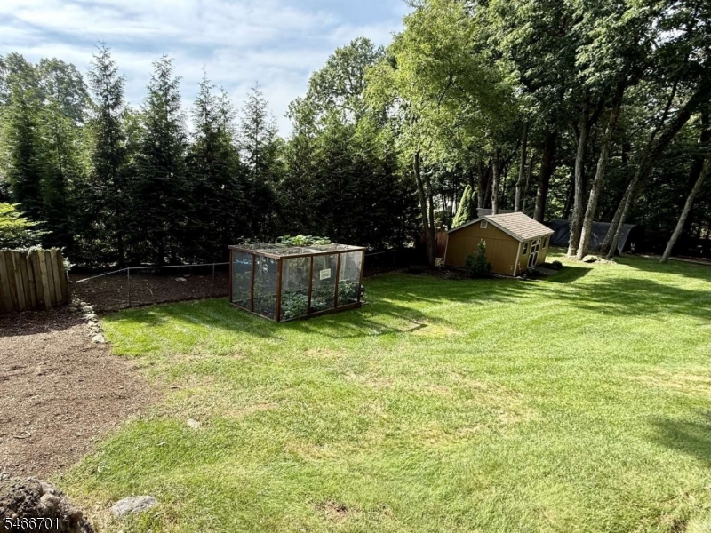 14 Woodland Rd Property Photo 40