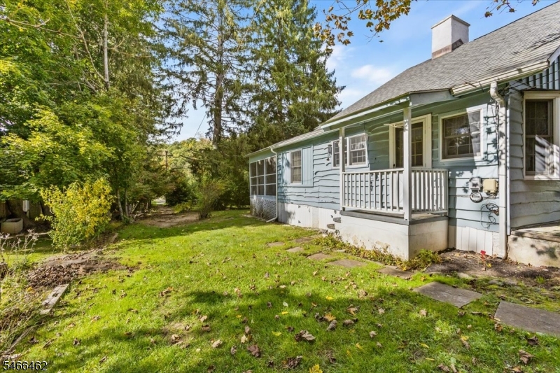 21 Potter Ave Property Photo 30