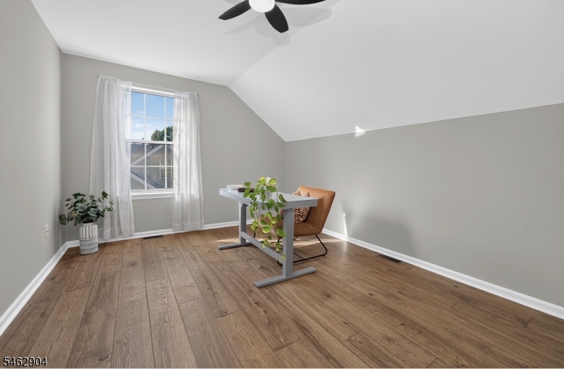 8 Oak Knoll Lane Property Photo 15
