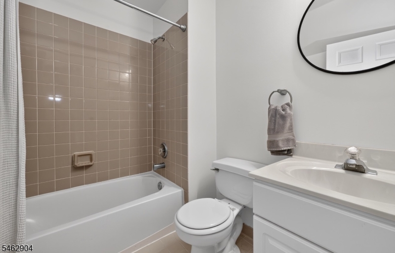 8 Oak Knoll Lane Property Photo 16