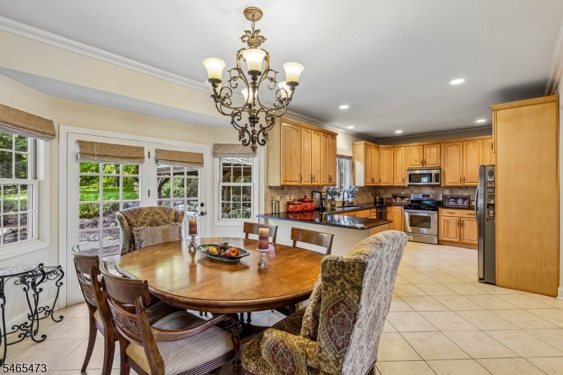 22 Mount Airy Rd Property Photo 11